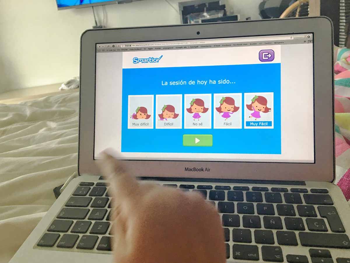Smartick ofrece un programa de estudios online e individualizado que varía según el desempeño del niño, fortalezas y debilidades
