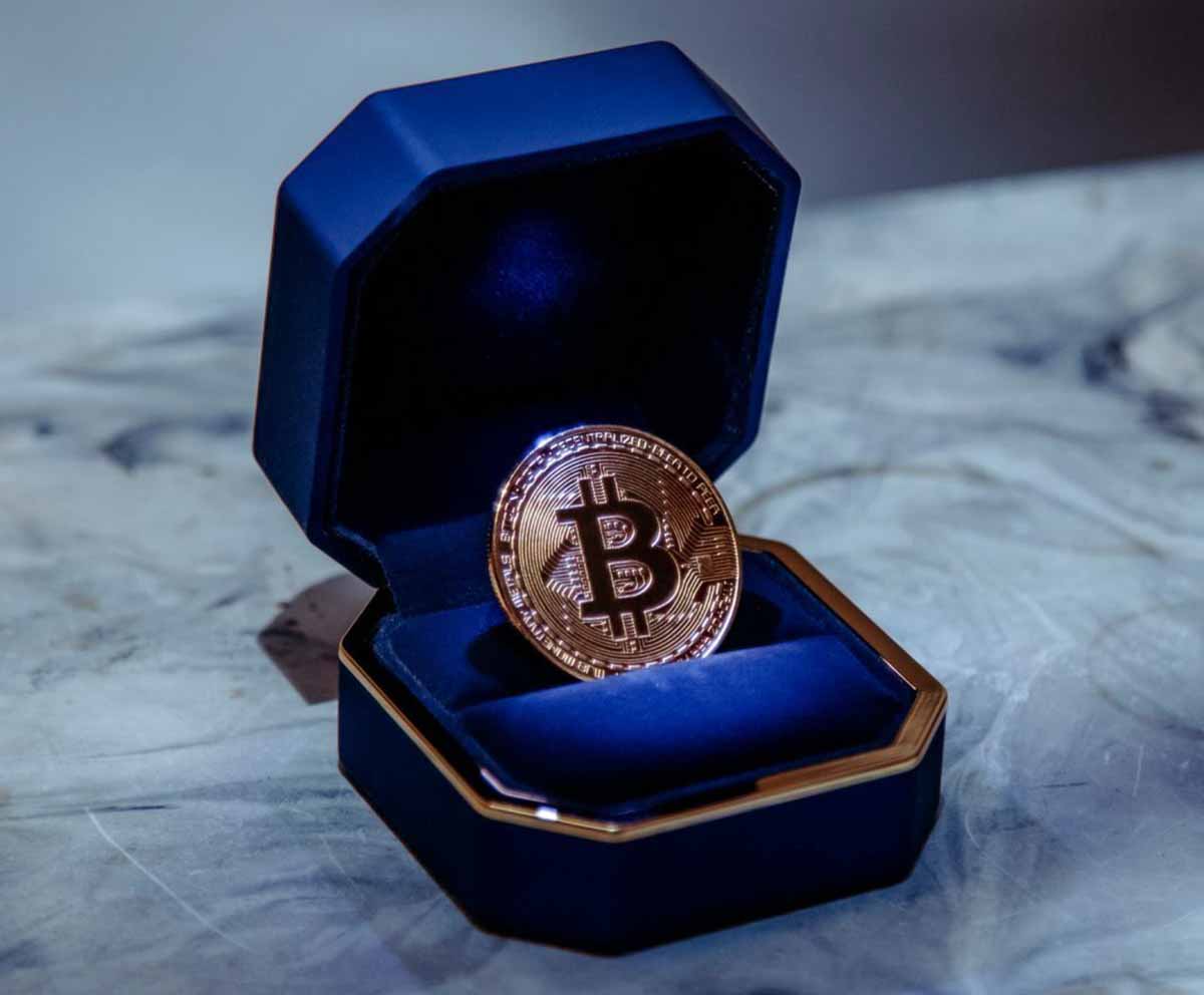 A study carried out by the Bank of England has determined that for these festive dates citizens prefer gifts in cryptocurrencies in view of the fact that they can obtain profits with the exchange of assets