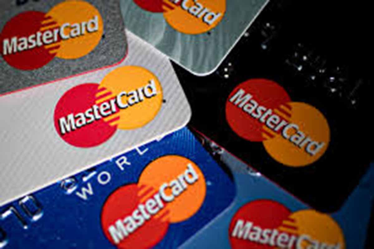The European Commission fines Mastercard with 570 million euros for obstructing free competition