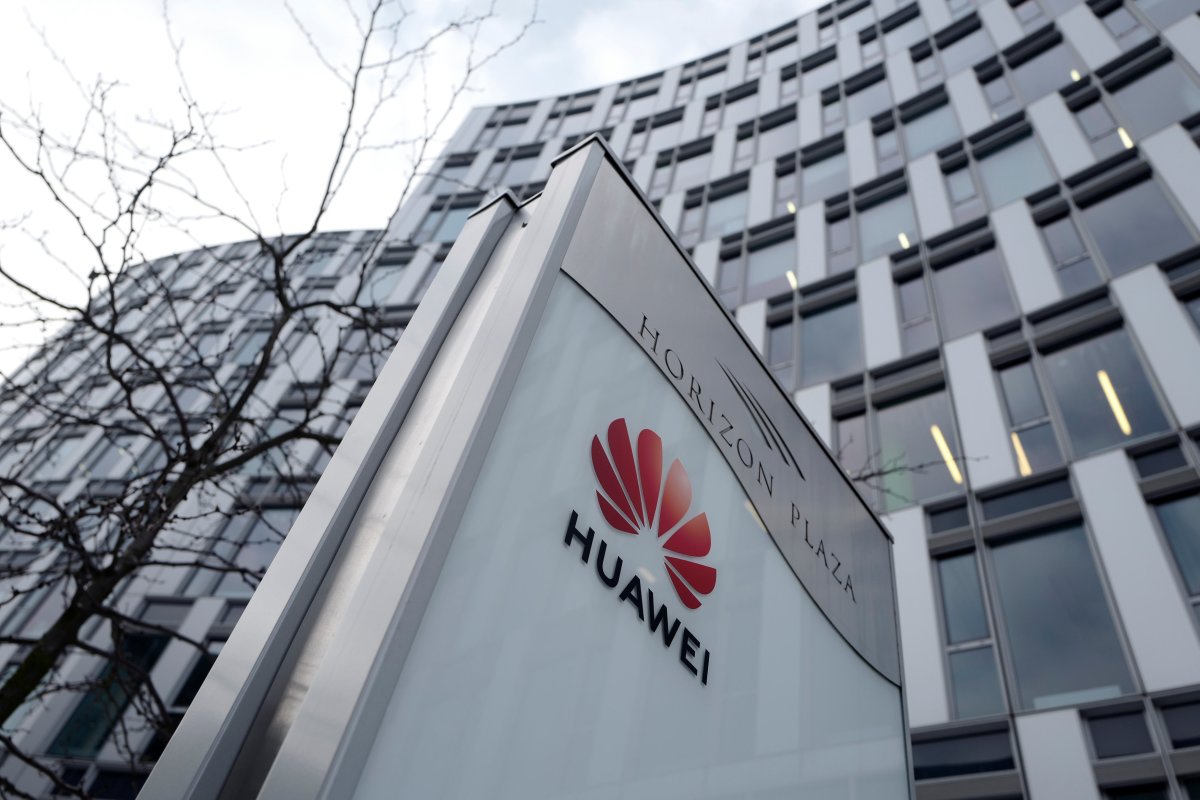 While Huawei climbs like foam, the stage looks darker for the United States and Apple plummets