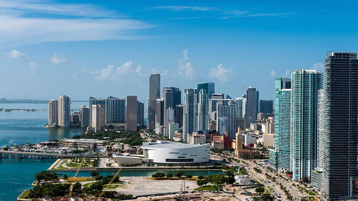 Miami Dade County, the most populous in Florida, shows an alarming contrast between the number of resident billionaires and a level of income inequality similar to that of Colombia or Panama