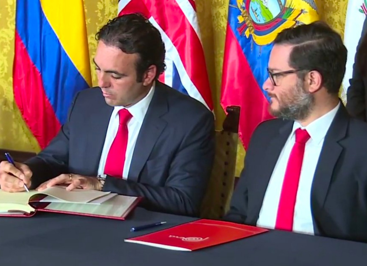 El acuerdo firmado este miércoles en Lima, Perú, ayudará a proteger el flujo comercial de US$ 2.700 millones antes de la salida del Reino Unido de la UE