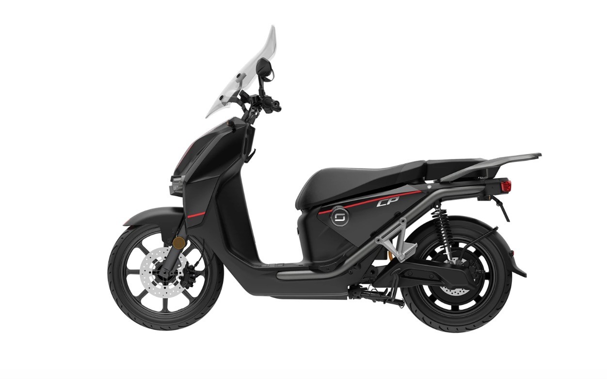 La innovadora motocicleta apunta hacia la Vespa y cuenta con sus 140km de autonomía y hasta 90 km/h