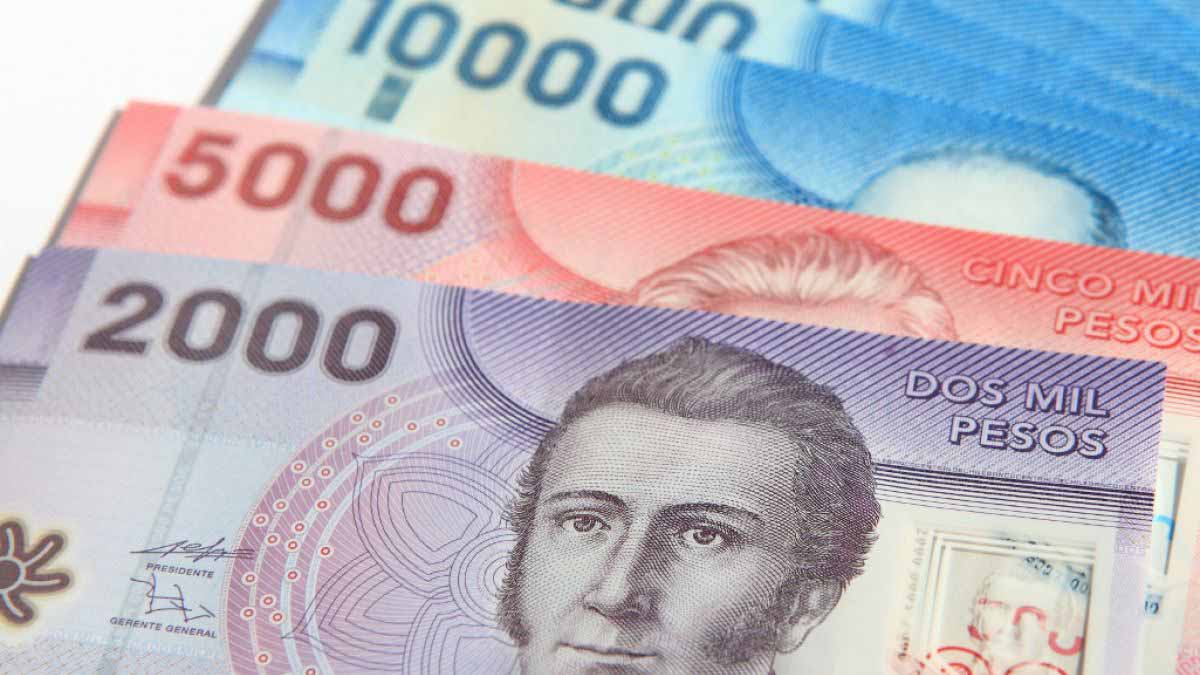La moneda del país sudamericano sufre los embates de la crisis política y social actual que agrava su depreciación