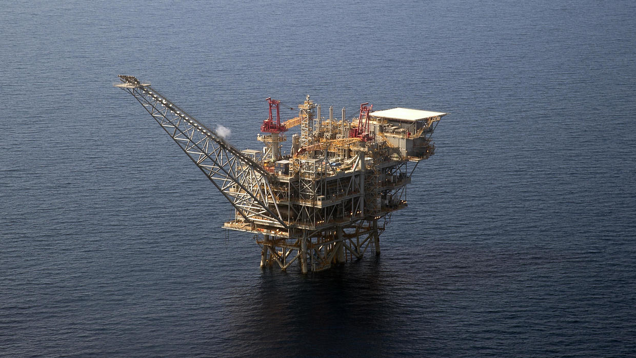 Israeli authorities reported that they have given the green light to their first natural gas exports to Egypt