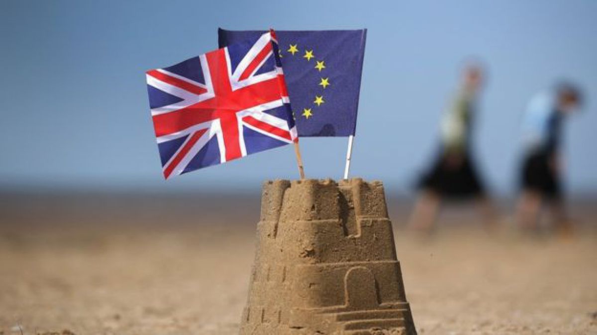 Ursula von der Leyen se refirió a las futuras relaciones que deben ser concretadas por la UE y el Reino Unido una vez se efectúe el brexit el próximo 31 de enero