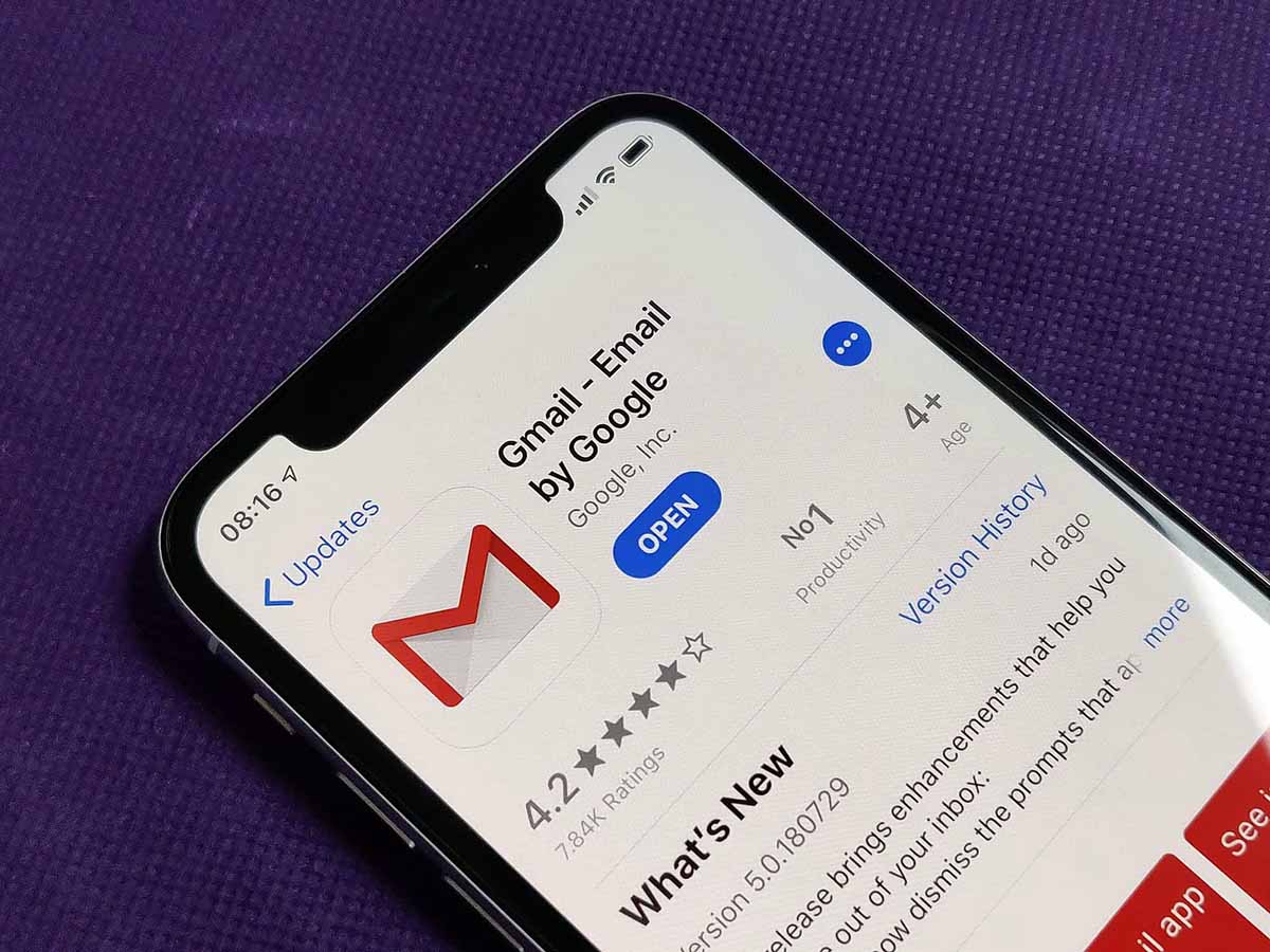 Google introduced a new feature in the authentication mechanisms of its accounts that allows users to use Apple devices to access their accounts