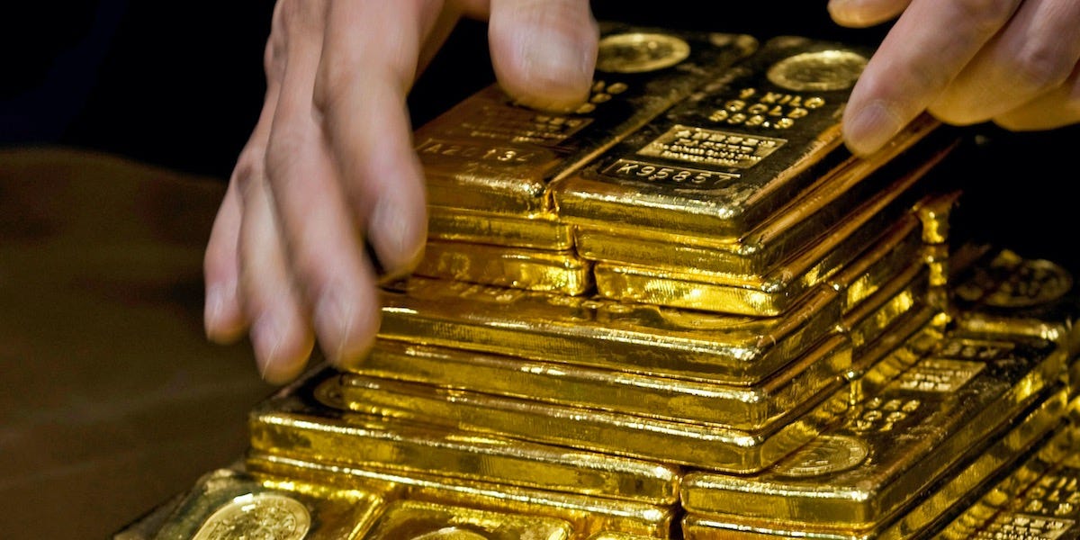The value of gold remained this Thursday at $ 1,877.01 an ounce. Investors remain cautious awaiting the elections on November 3