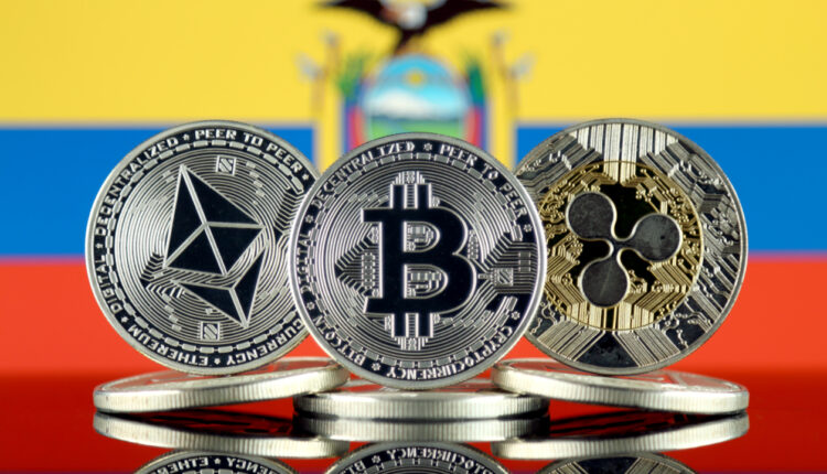 The presidential candidate assures that digital currencies will facilitate transactions in Ecuador