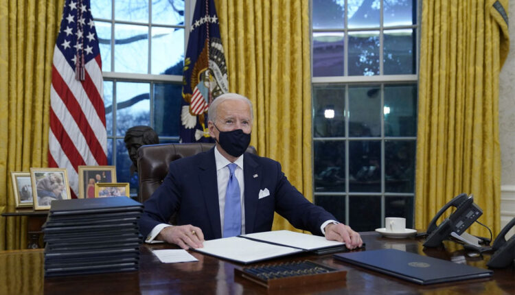 El nuevo presidente de los Estados Unidos congeló los procesos regulatorios, donde se incluyó lo dicho por FinCEN