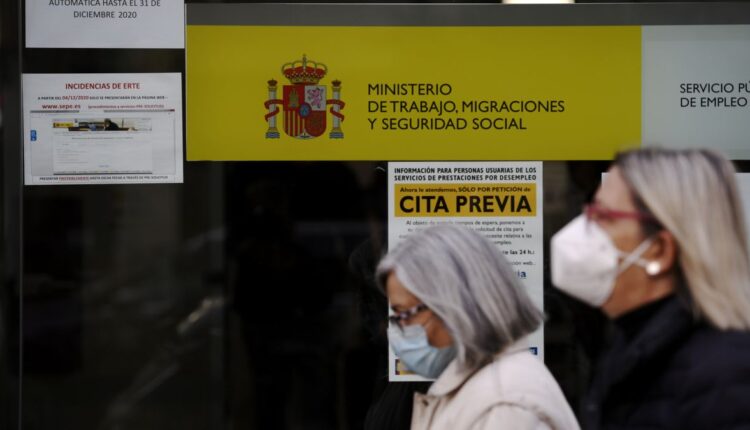 The attack has led to the suspension of the service of the employment offices as well as today's management