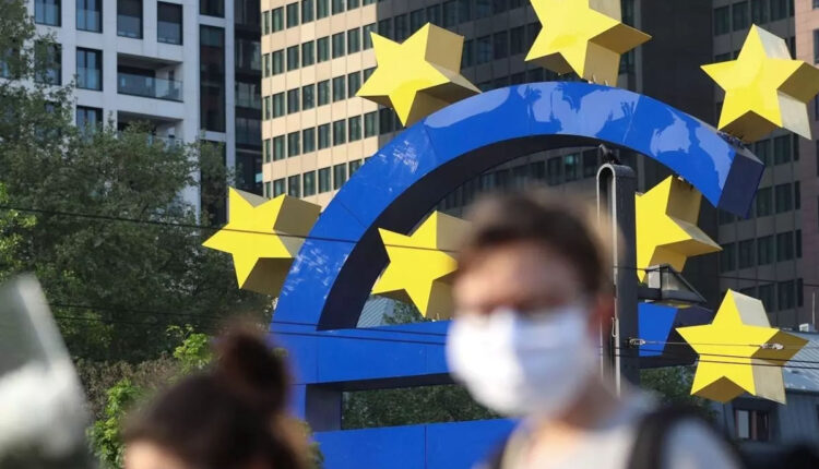 Según indicó el Banco Central Europeo se tiene previsto una mejora del 4 %, una décima más de lo visto en diciembre de 2020