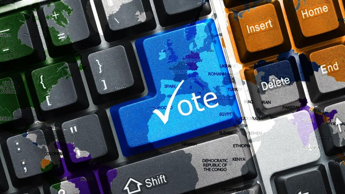 Entre las reformas electorales el gobierno plantea la puesta en marcha de un voto electrónico a fin de eliminar sospechas de fraude