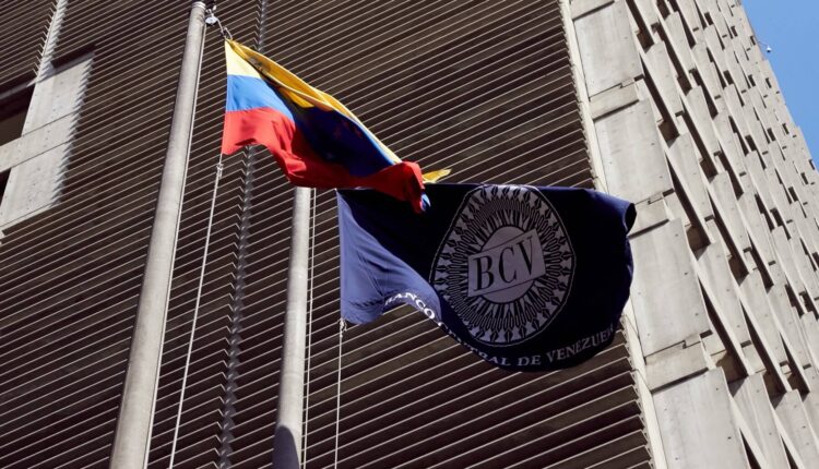 The issuing entity made the first adjustment of the year in the rates for the different financial transactions of the accounts in foreign currency