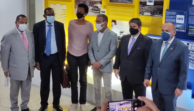 The parliamentarians plan to meet with senior government officials, opposition sectors and some directors of the public powers