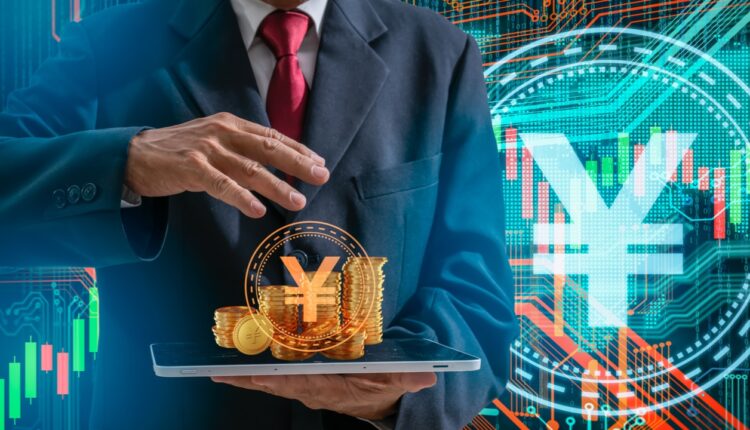Los bancos China Construction Bank y Bank of Communications, realizan alianzas con gestores de fondos y aseguradoras para el uso de la moneda digital