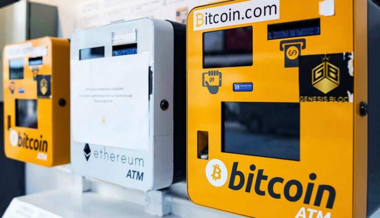 El país cuenta con una red de 50 ATM distribuidos en todo el territorio, de los cuales 24 están ubicados en Bogotá