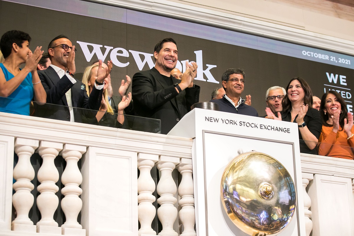 Después de una alianza comercial con BowX Acquisition Corp la firma llega al Wall Street y comenzó a cotizar en la bolsa con el símbolo WE