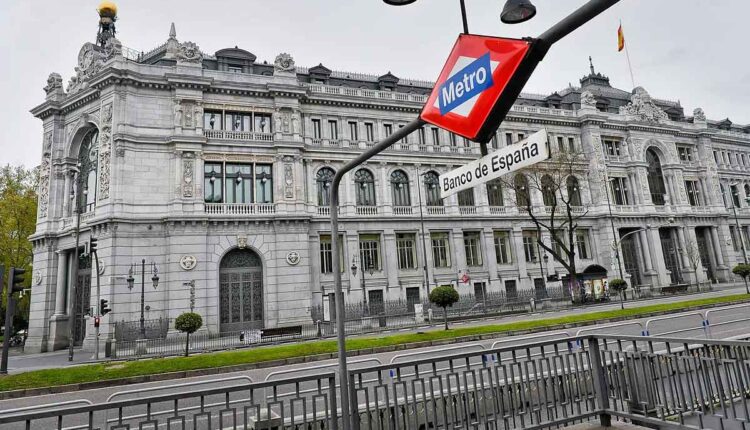 La institución española elaboró un análisis sobre la adopción de la criptomoneda dentro de la economía del país centroamericano