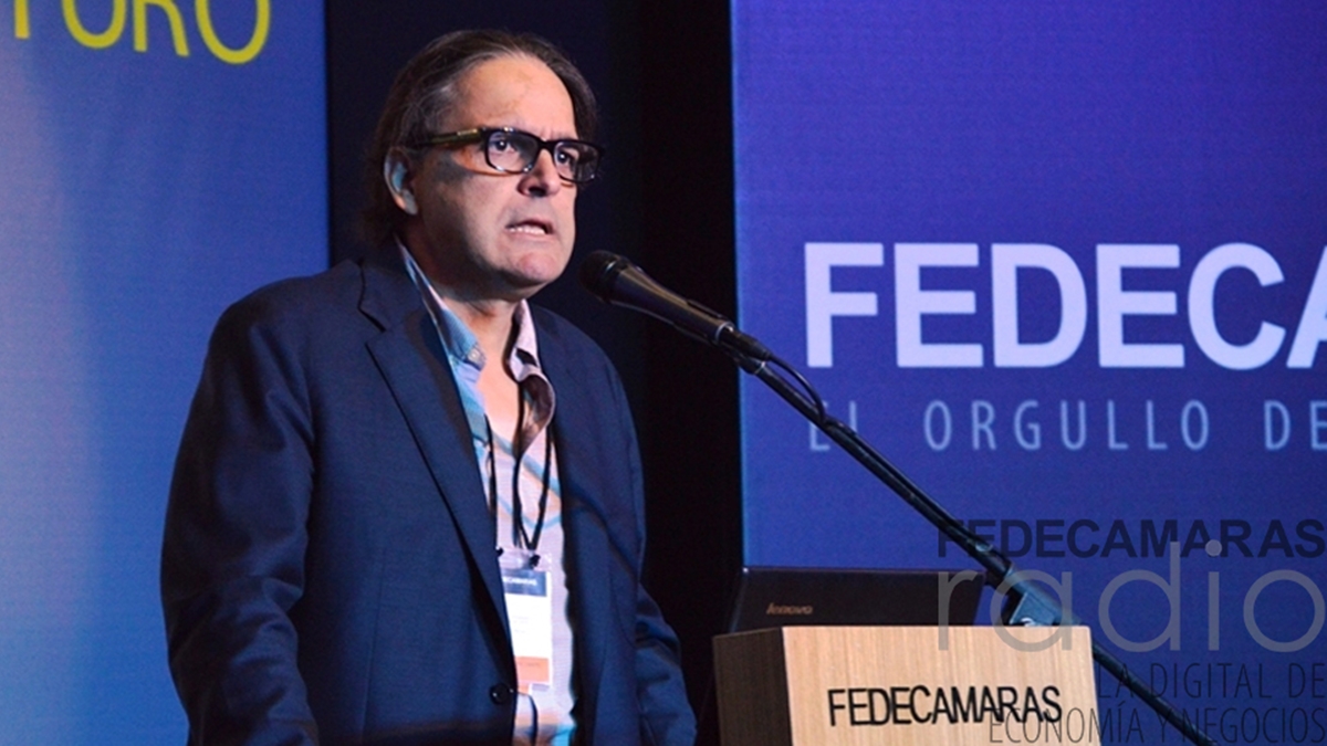 Carlos Fernández pointed out that, despite the limitations in public policies, logistics problems and the deterioration of services, the economic sectors show positive signs