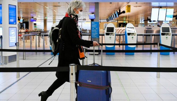 Las personas que se hayan aplicado las dosis de Moderna, Pfizer, Janssen, AstraZeneca, Sinovac y Sinopharm podrán ingresar sin problemas al territorio estadounidense