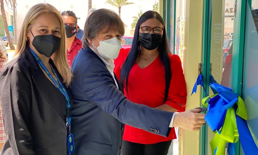 Ariel Martínez, executive president of Bancamiga, cut the opening ribbon. The new branch is one more step to comply with the objectives and general guidelines of the financial institution