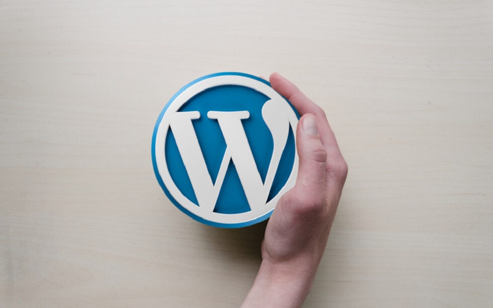 WordPress version 5.9 contains several new features, mainly the theme of blocks on the pages, in addition to the visual options and the navigation menu