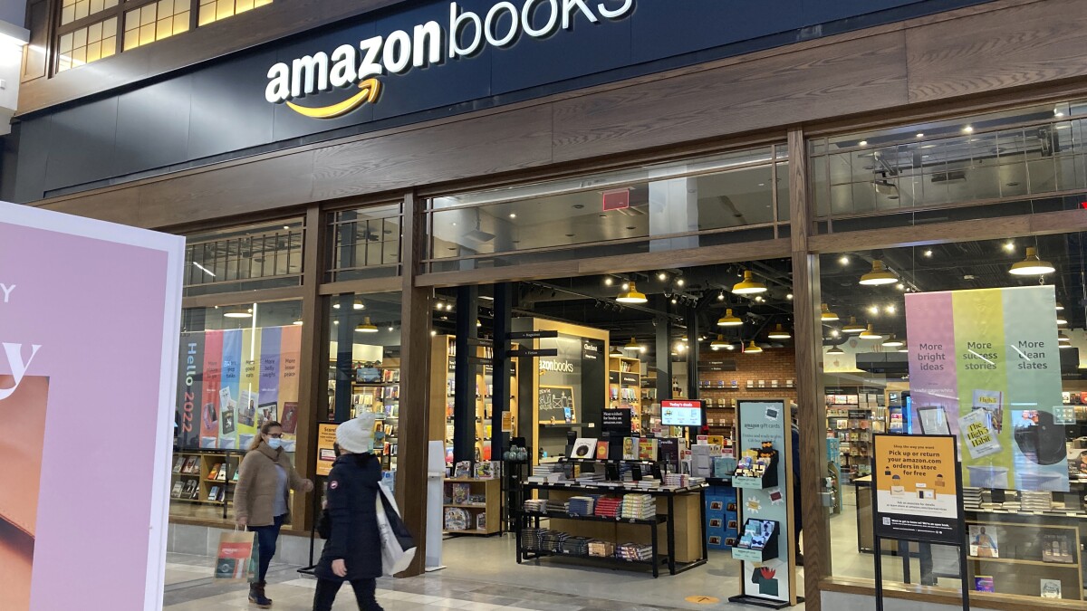 Amazon cerrará sus librerías físicas en los Estados Unidos y Reino Unido, pero conservará las sucursales de productos de tecnología, alimentos y textiles