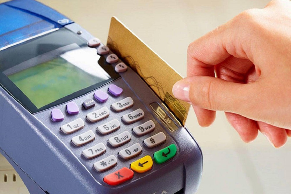Payments with international credit or debit cards will be exempt from the IGTF
