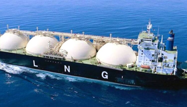 The German government allocates 3,000 million euros for four floating liquefied natural gas (LNG) terminals in the next 10 years