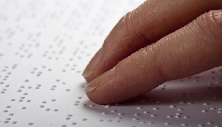 La herramienta de lectura de Android tendrá soporte para todo tipo de pantallas de este estilo para personas invidentes