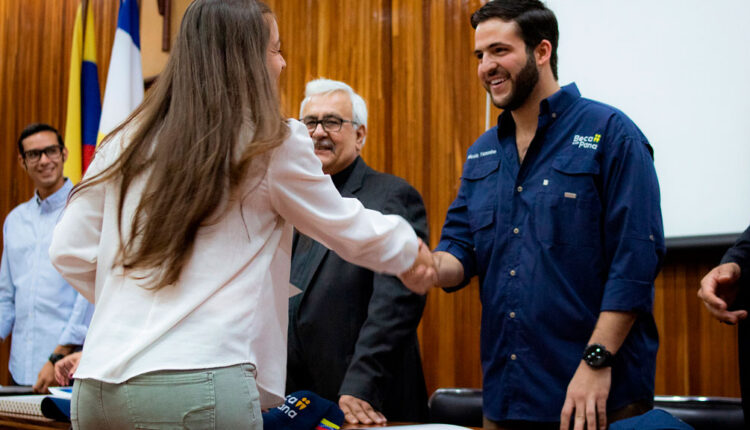 «Beca a un Pana» llega a seis universidades y busca sumar a otras