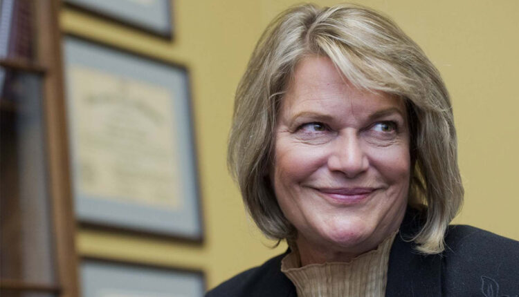 La propuesta hecha por la senadora Cynthia Lummis para la regulación de las criptomonedas, llegó a Twitter a través de un usuario
