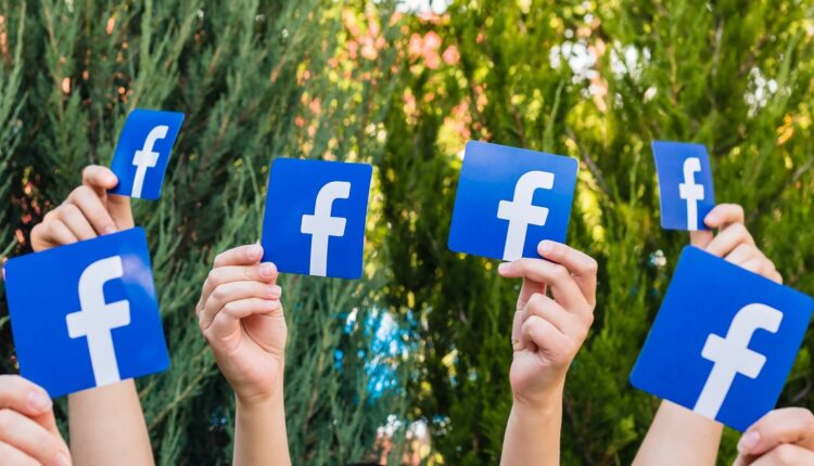 Facebook prueba función que permite tener 5 perfiles vinculados a una cuenta