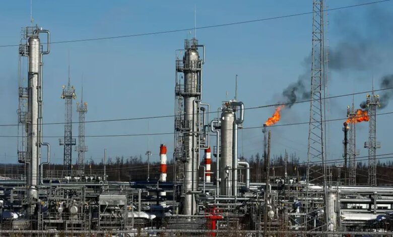 Argentina emite decreto para acceso a divisas de sectores petróleo y gas