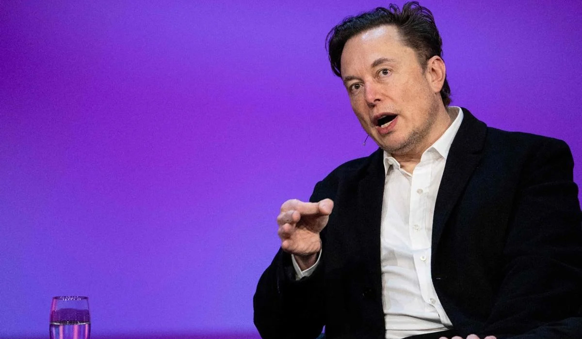 Elon Musk ratifica su decisión con Twitter