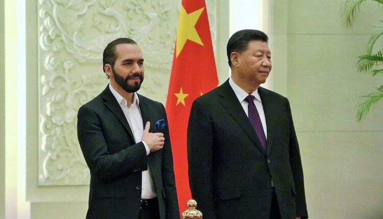 China ofrece comprar la deuda de El Salvador