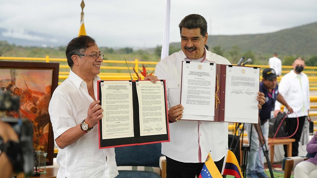 Petro y Maduro firman un acuerdo comercial entre Colombia y Venezuela