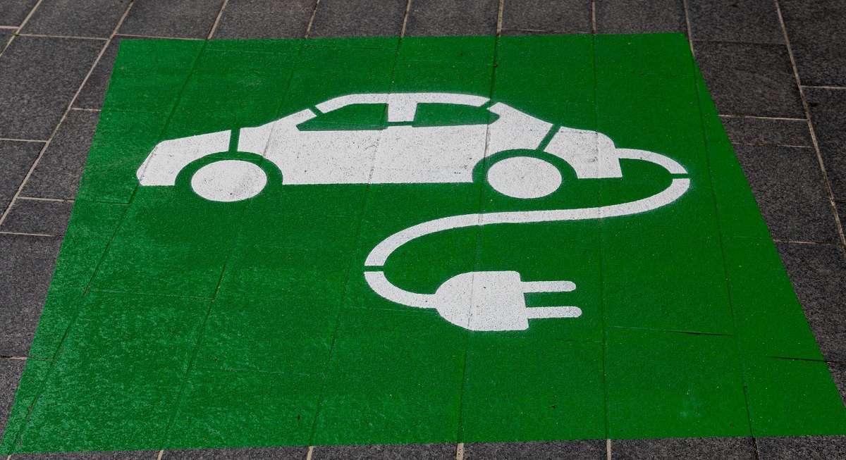 Alemania estima que cuota de autos eléctricos caerá a 28 %