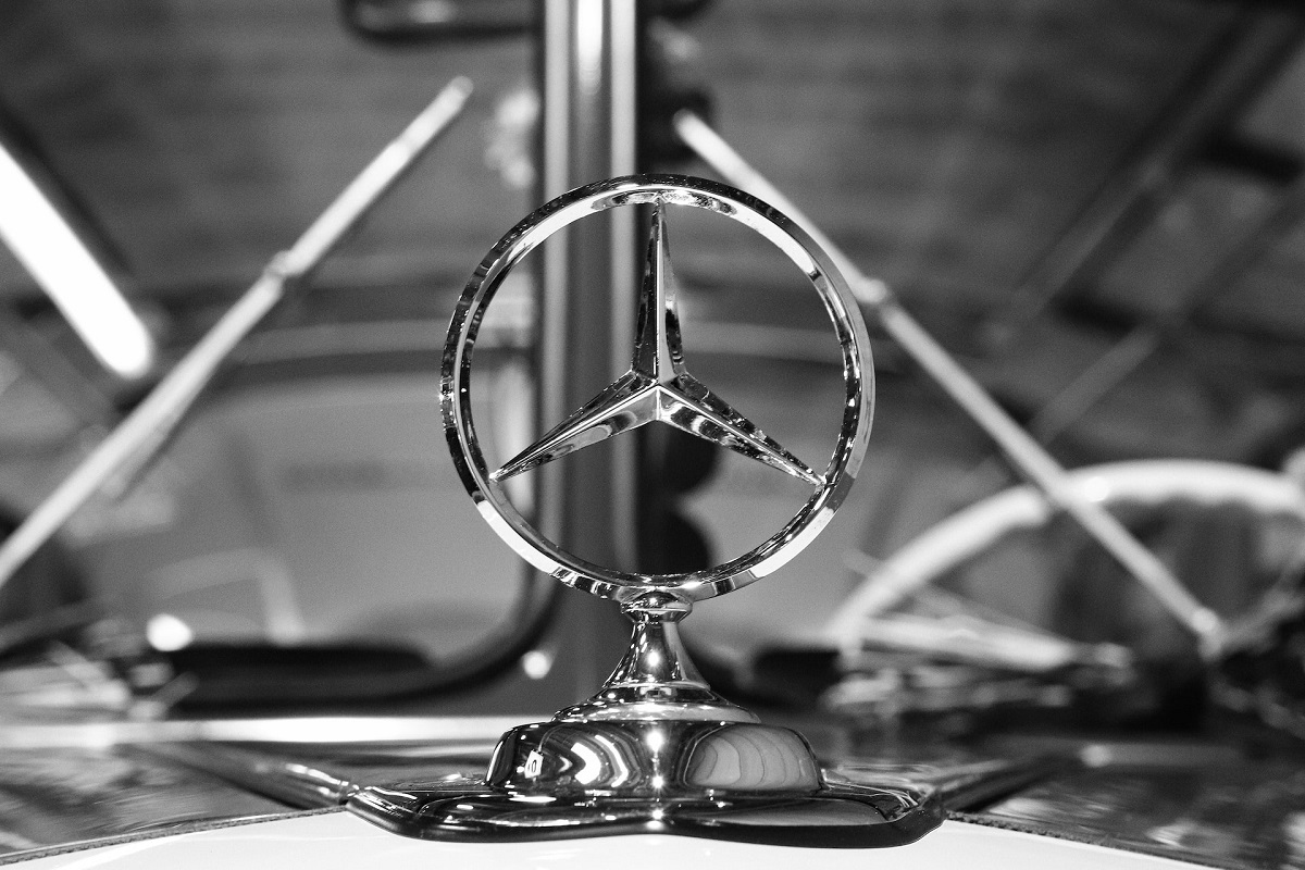 Mercedes-Benz aumenta casi 30 % sus beneficios por subida de precios