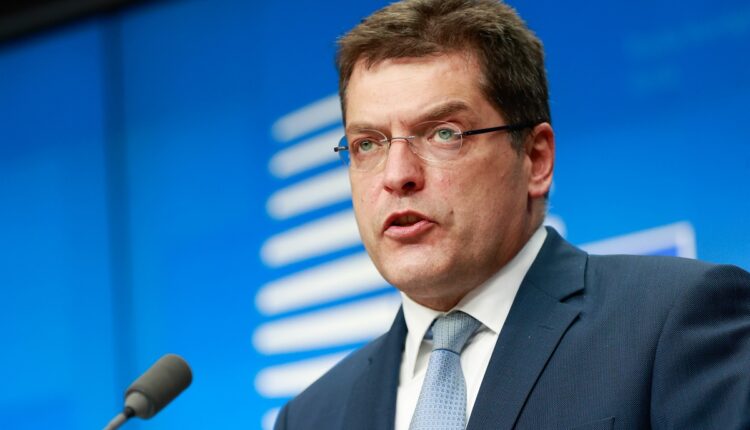Bruselas dispuesta a invitar a Maduro a la cumbre UE-Latinoamérica en julio