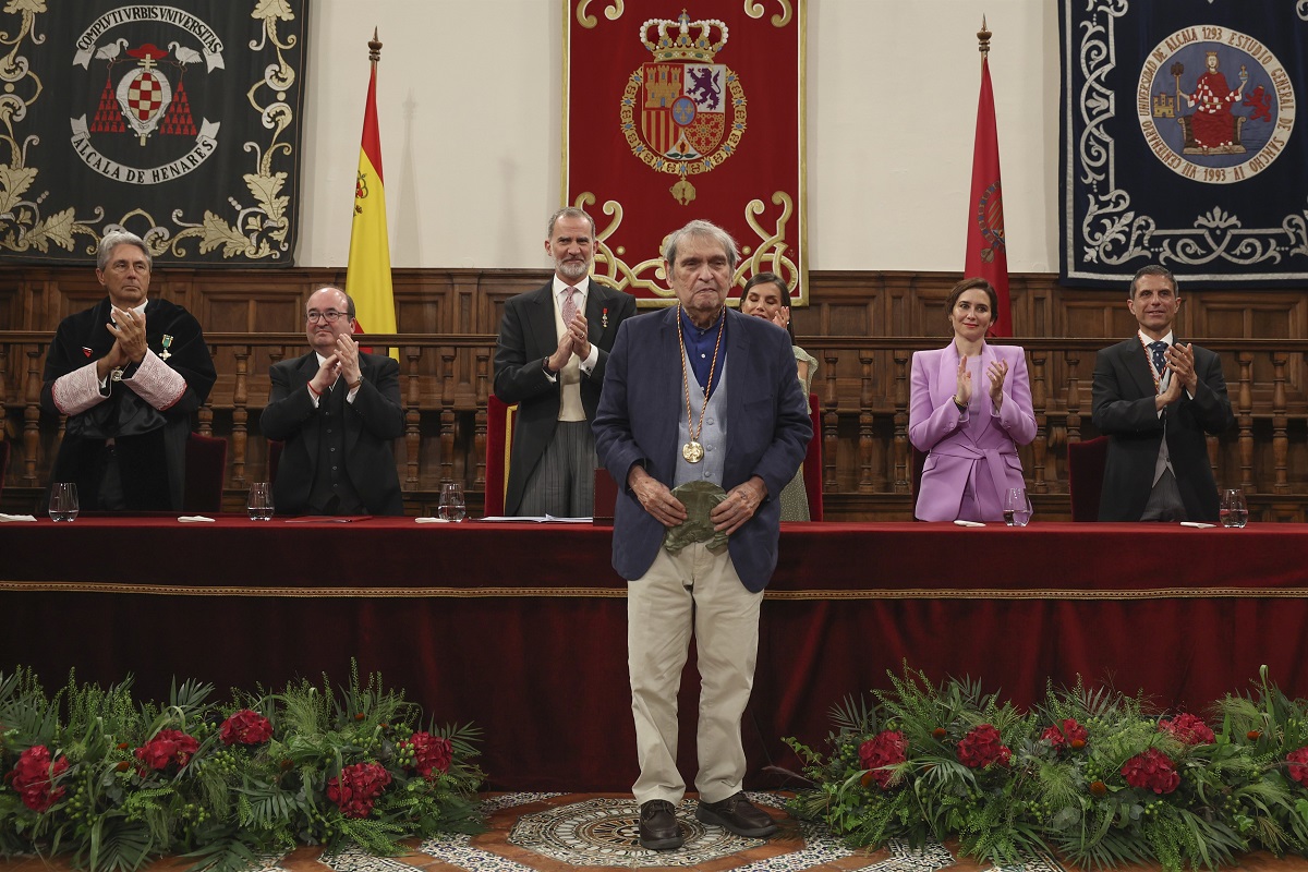 El poeta venezolano Rafael Cadenas durante la entrega del Premio Cervantes este lunes 24 de abril (Fuente imagen referencial: POOL, Europa Press / dpa)