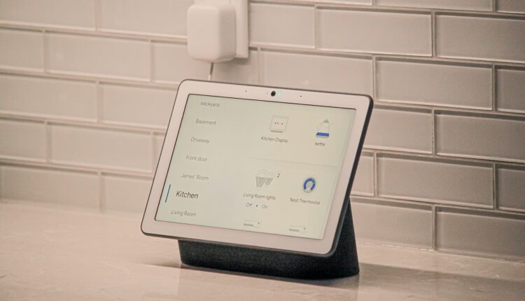 Google finaliza soporte de pantallas inteligentes de terceros