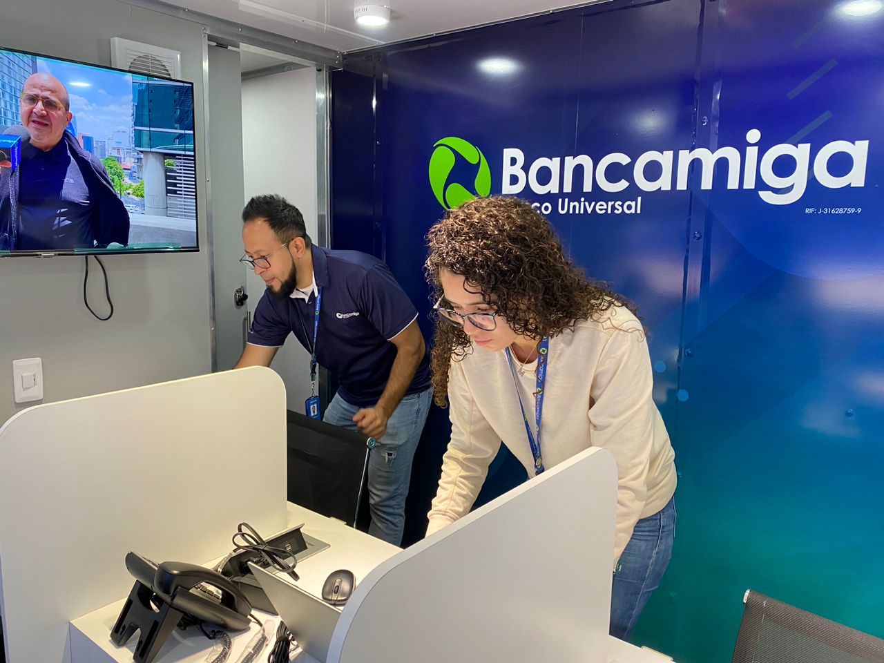 The mobile agency presents and puts Bancamiga's innovative products at the service of interested parties