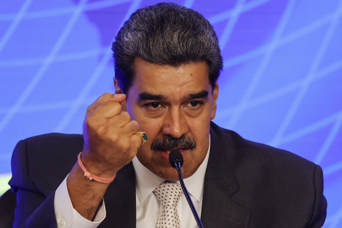 Nicolás Maduro llama al sector empresarial a trabajar por el crecimiento económico