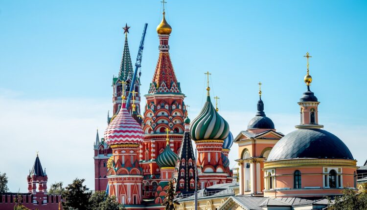 Venezuela firma nuevos acuerdos de cooperación en Moscú