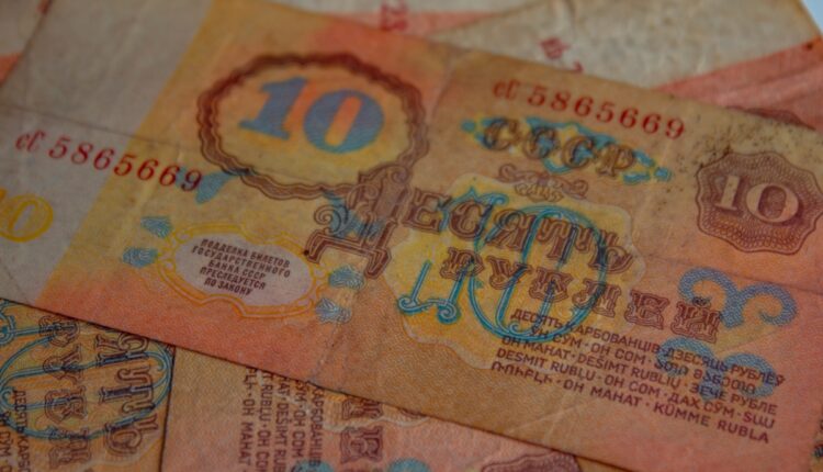 El presidente de Rusia firmó un decreto de ley que permitirá la creación de un espacio electrónico para la implementación del rublo digital