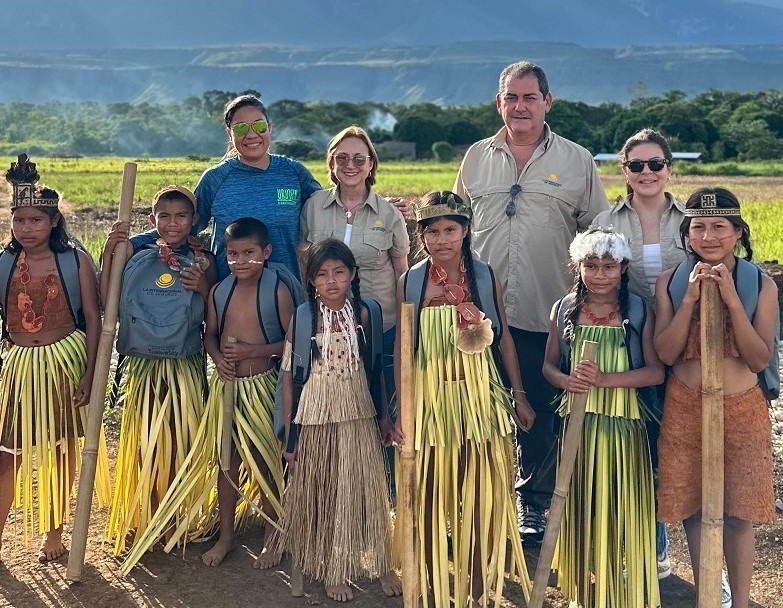 Internacional de Seguros realizó visita solidaria a la comunidad indígena de Tuaiwatöy en Canaima