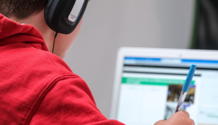 Iniciativa venezolana impulsa alfabetización digital en las comunidades