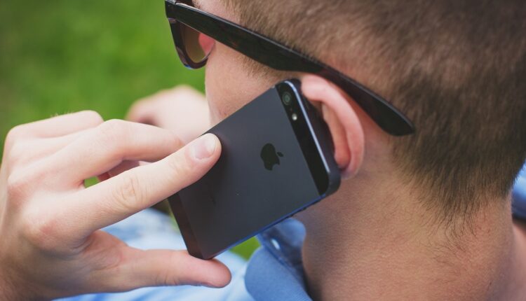 La SEC multa a empresas por violar leyes federales de comunicaciones